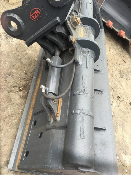 Cupa trapezoidala (rigola) standard pentru buldoexcavator JCB JCB